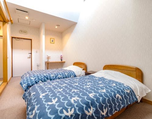 【 5人部屋 】301　バストイレ無し