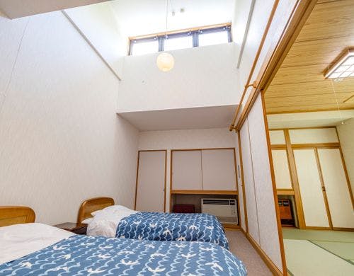 【 5人部屋 】301　バストイレ無し