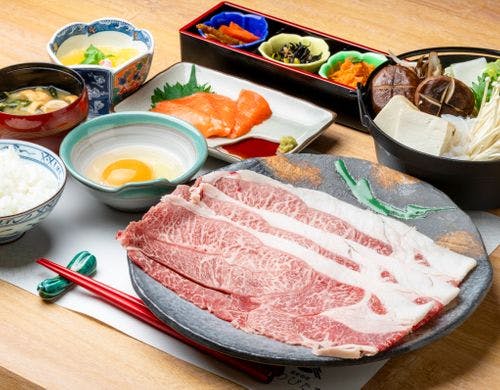 黒毛和牛すき焼き