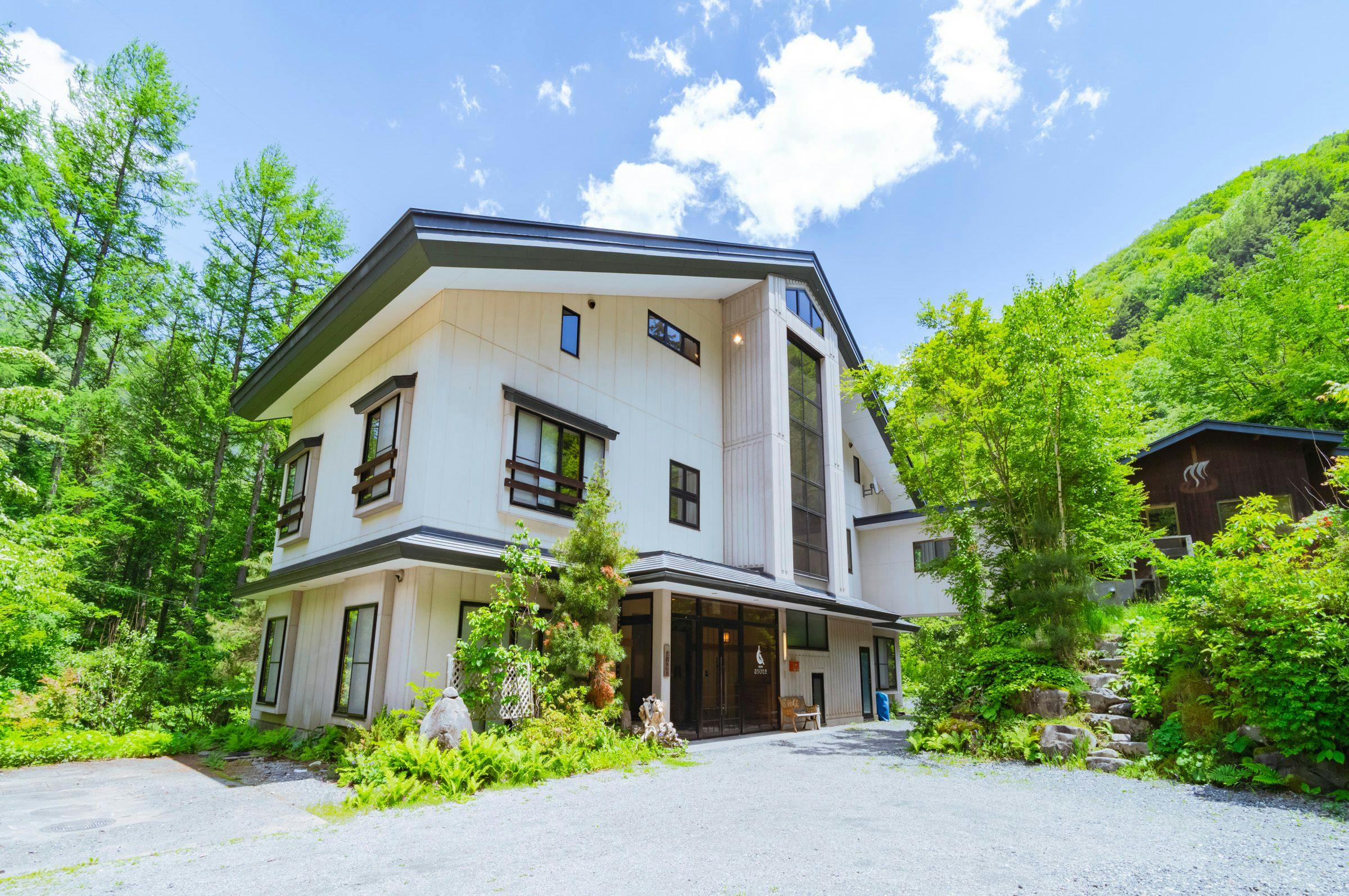 温泉御宿　るりびたき&nbsp;施設全景