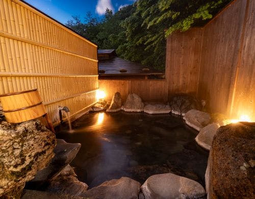 夜の露天風呂