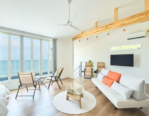 寝室：アイランドソファベッド