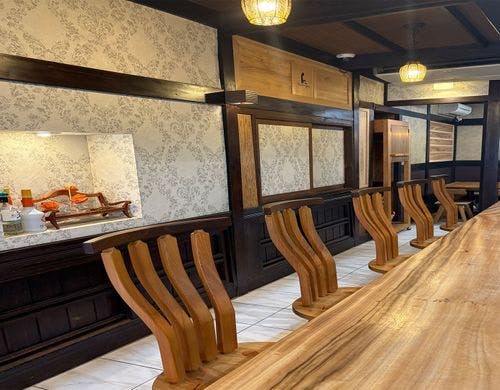 高級イタリア料理のカウンター