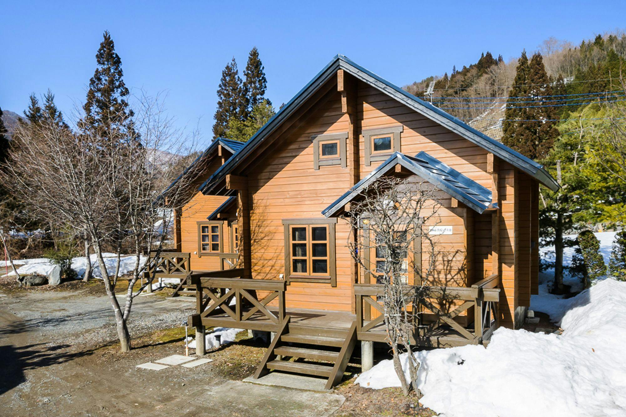 Oze Tomeiso Log House Cottage