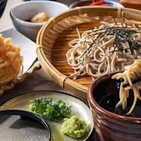 以十成蕎麥麵與櫻花蝦炸什錦為主角的全新晚餐