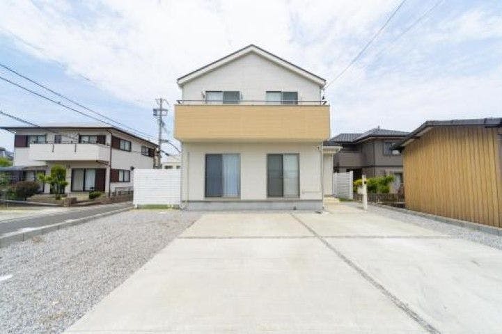 Miraie Suzuka Shimomida