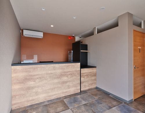 フロント（受付）