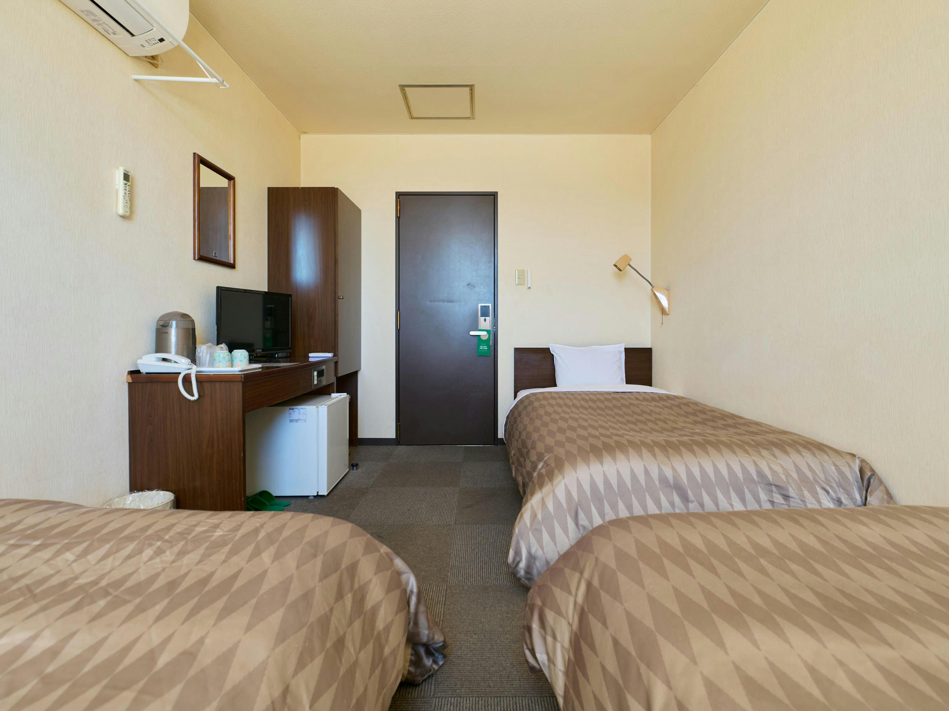 Business Hotel Okada-ya Tahara Branch