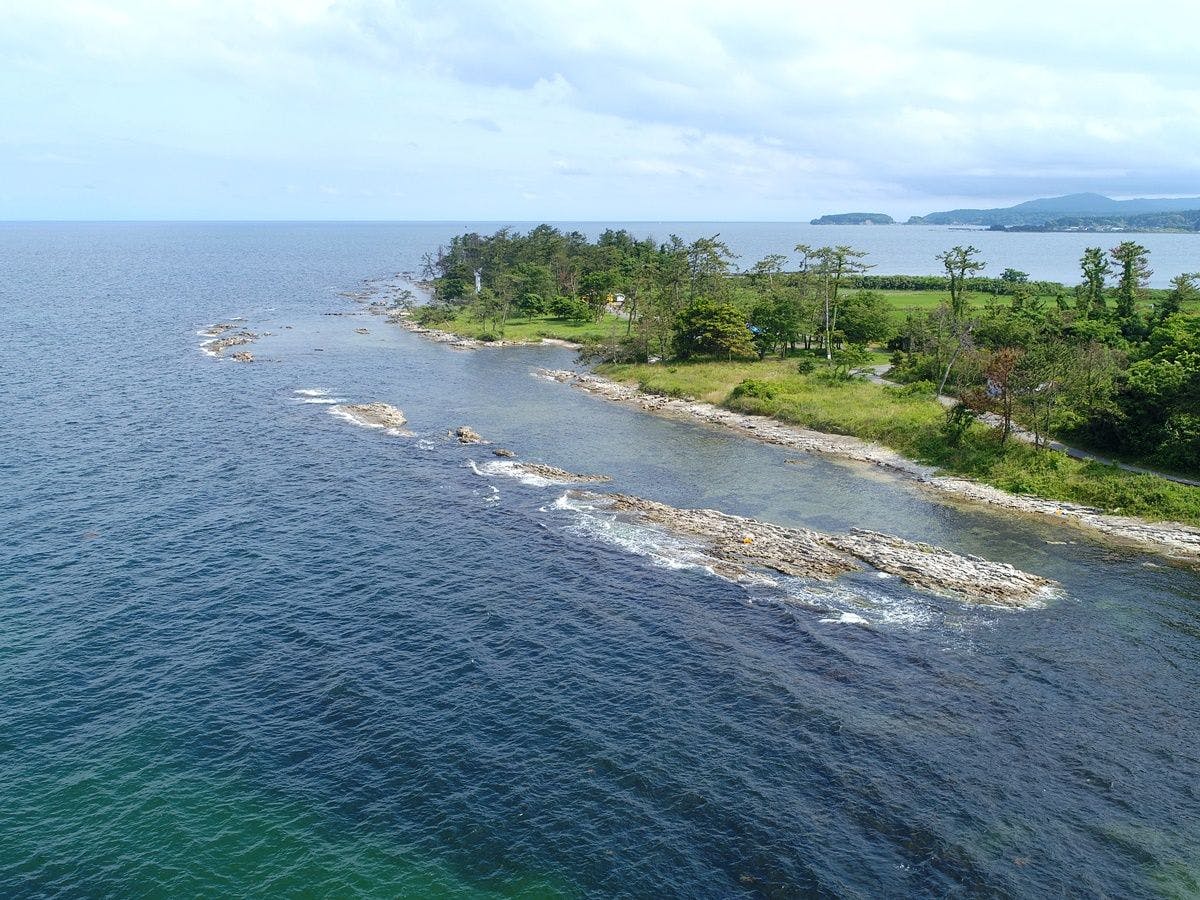 บริเวณรอบ ๆ เอโนเมะโซะ