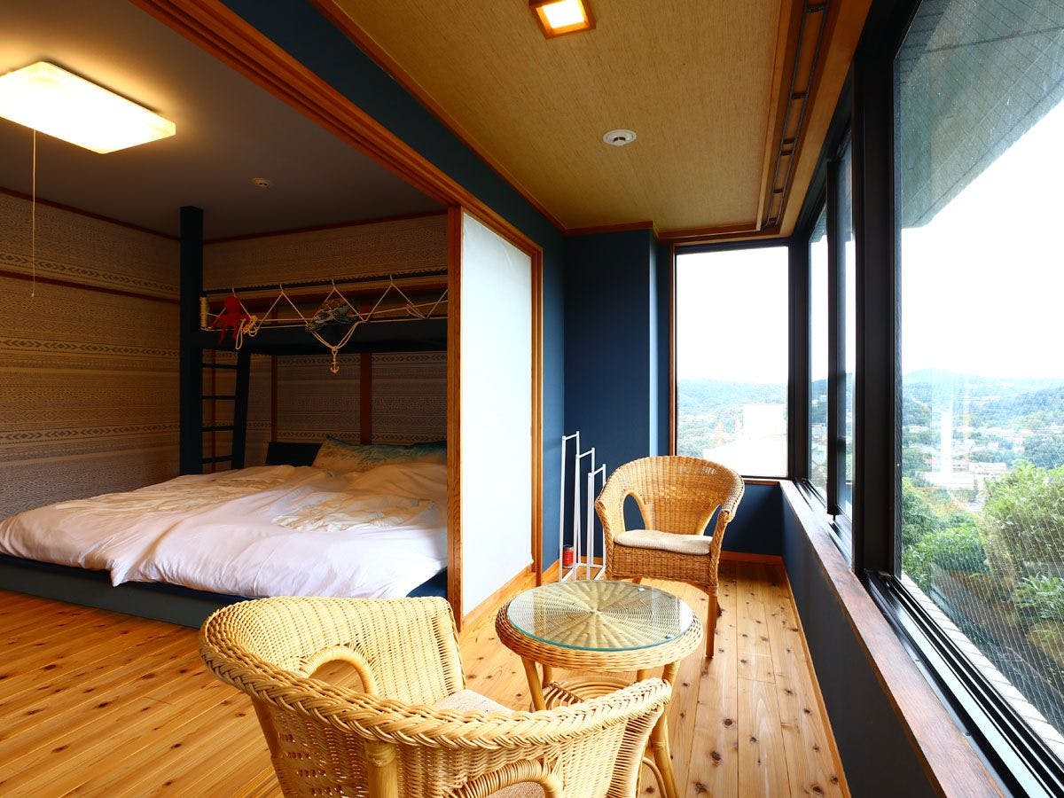 Kamar Tamu_Pemandangan Laut_*