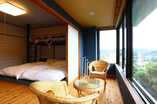 Kamar Tamu_Pemandangan Laut_*