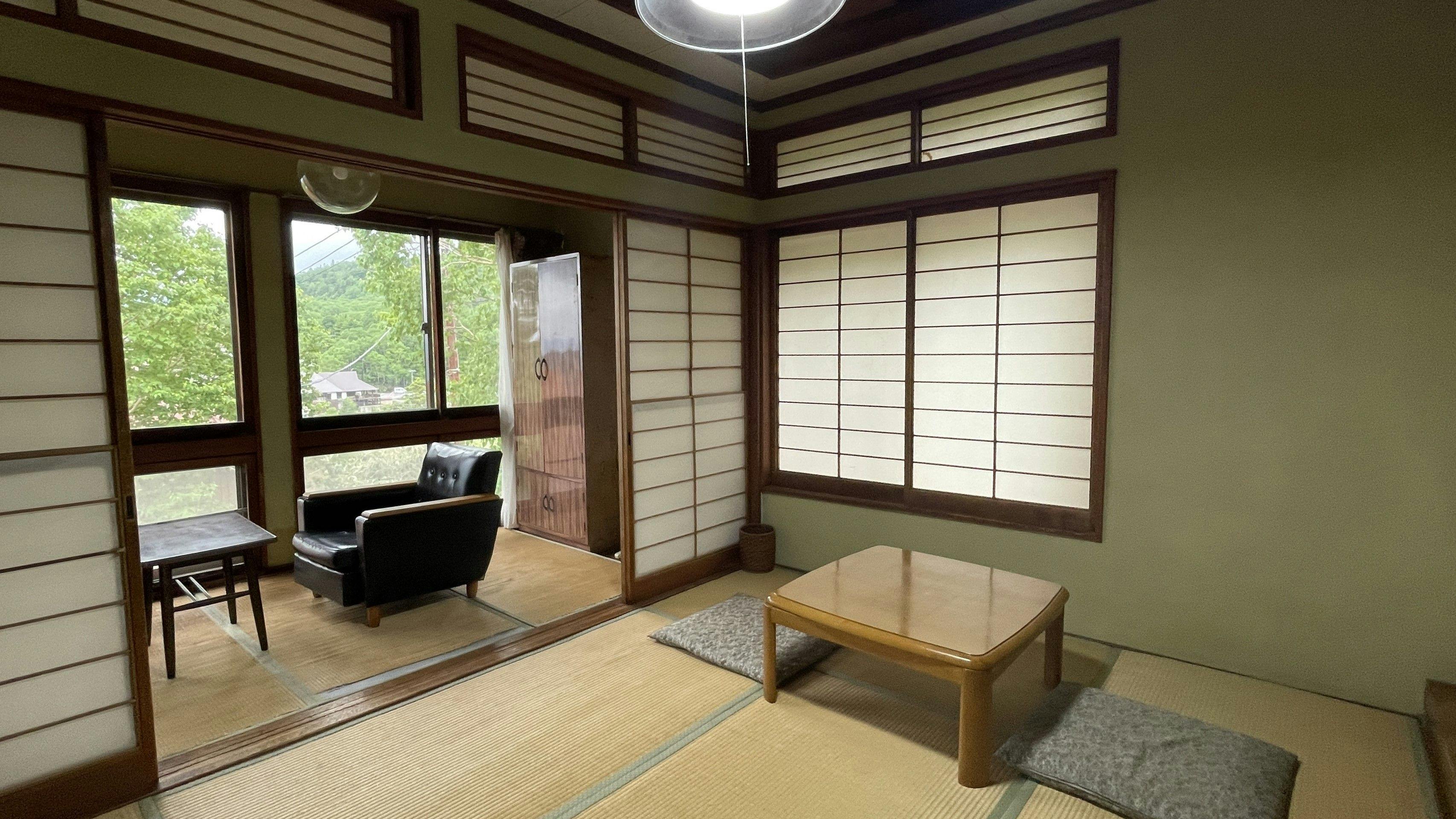 Lantai 2 Kamar bergaya Jepang 6–8 tatami (Merokok)