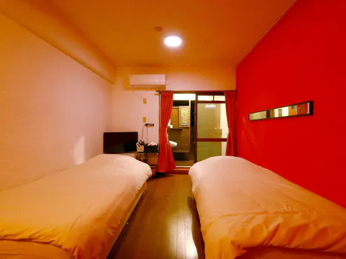 【Kamar Tamu】