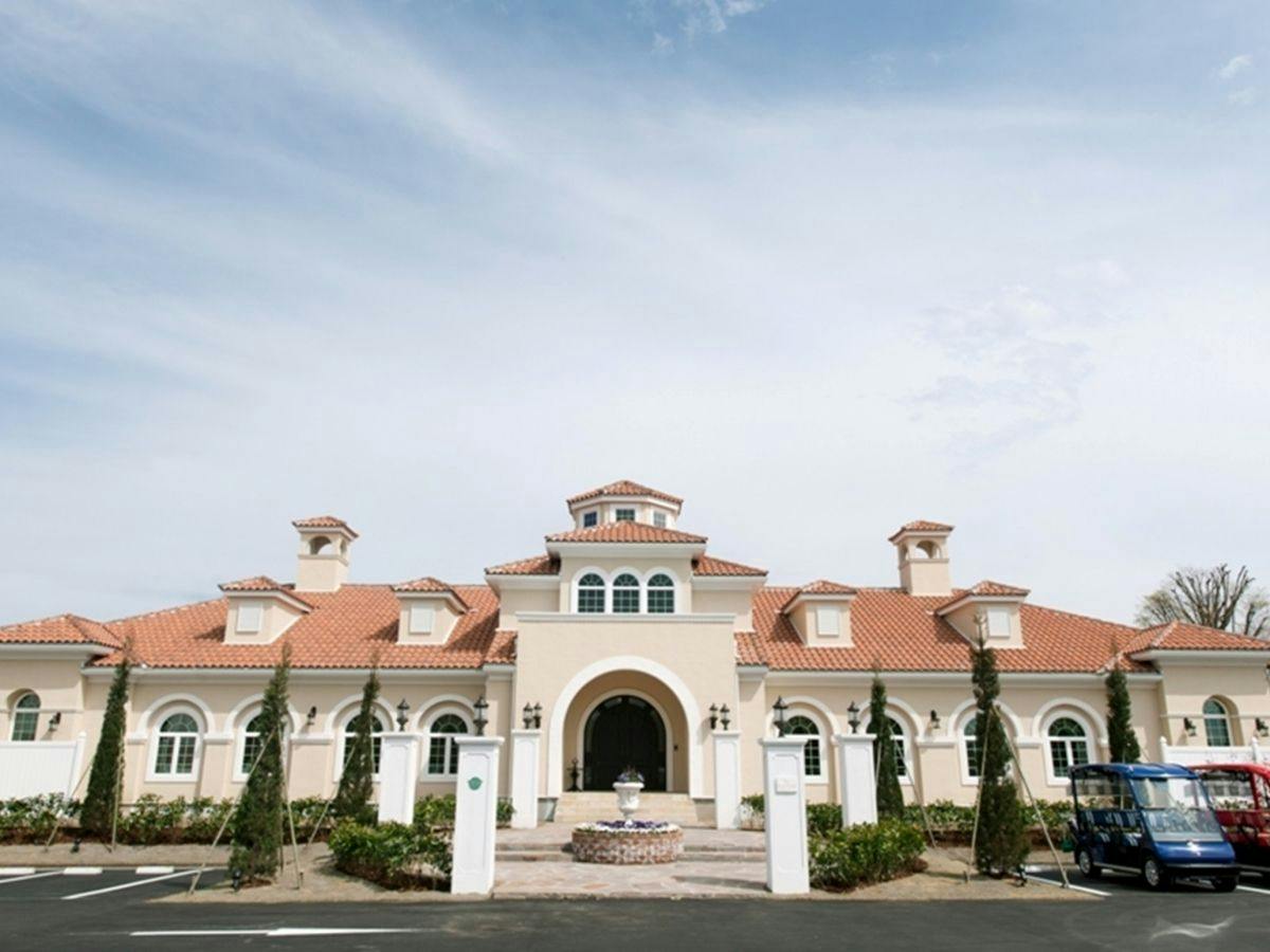 Sunhills Hotel