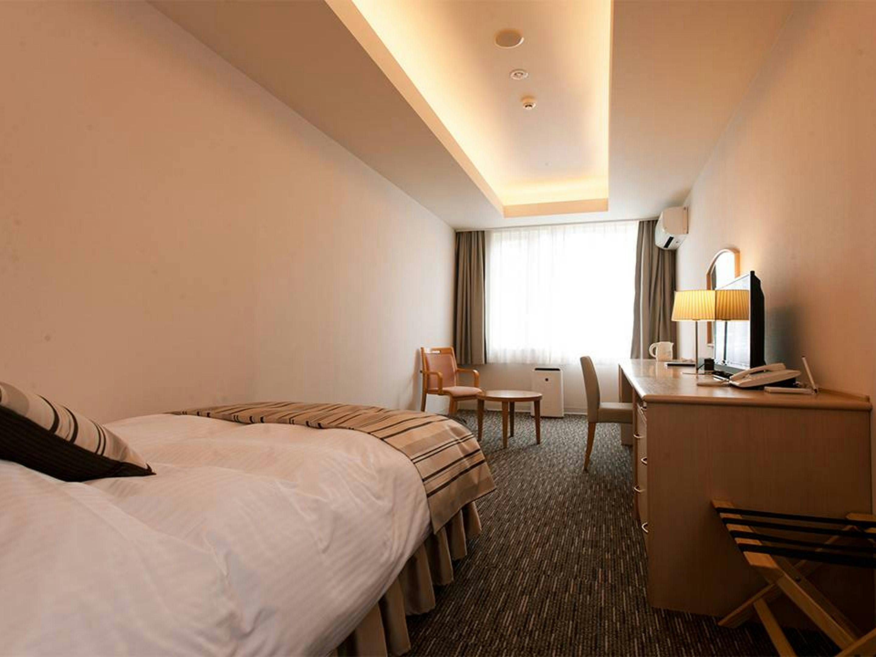 Sunhills Hotel