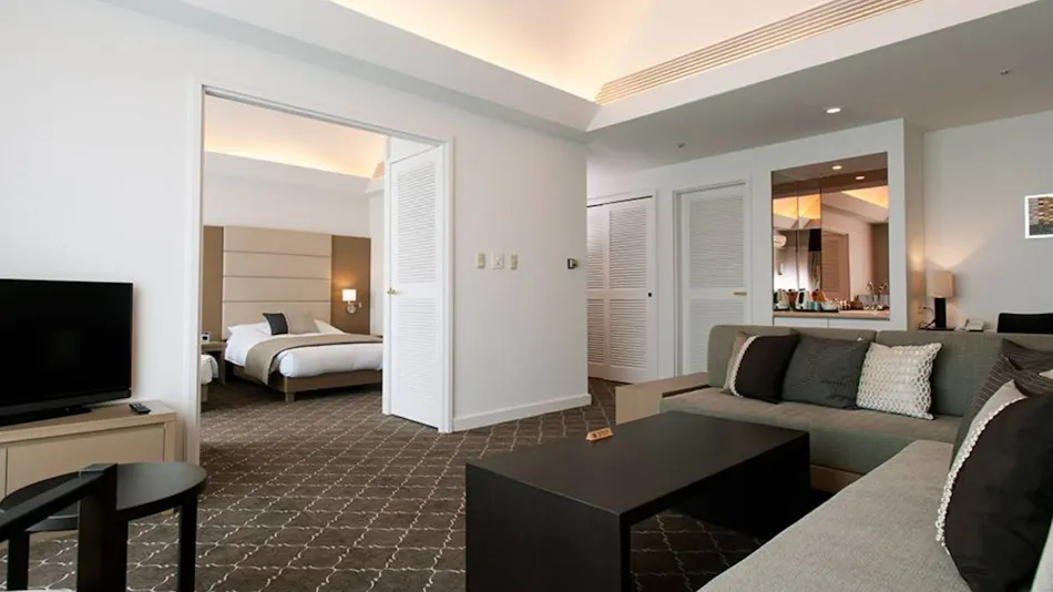 Sunhills Hotel