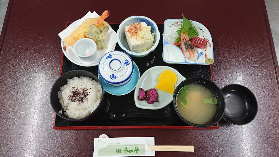 Bandai-Atami Onsen Koyokan Kirakuya