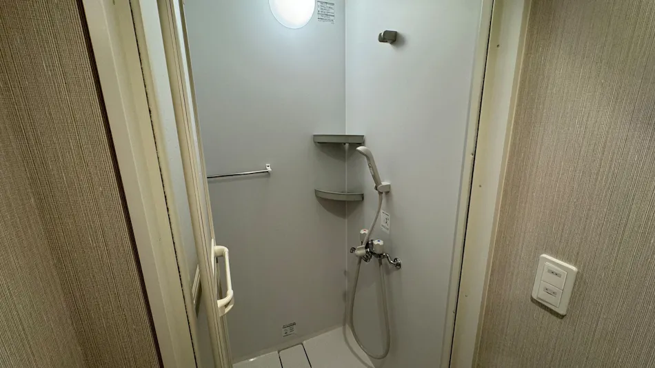 Capsule Hotel Suzumoriya