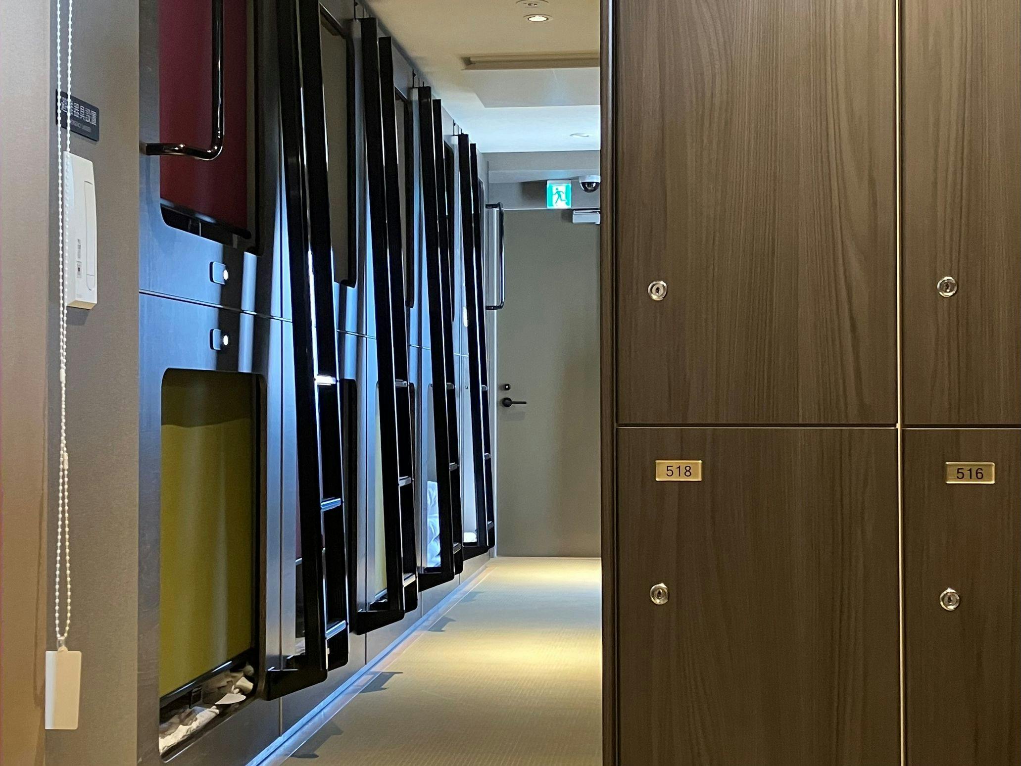 Capsule Hotel Suzumoriya