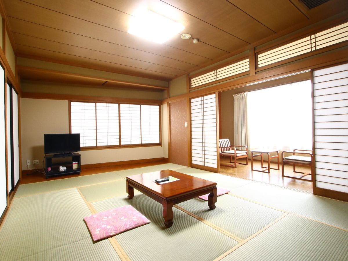 【Bilik】Bilik gaya Jepun yang luas 10–12 tatami (3)