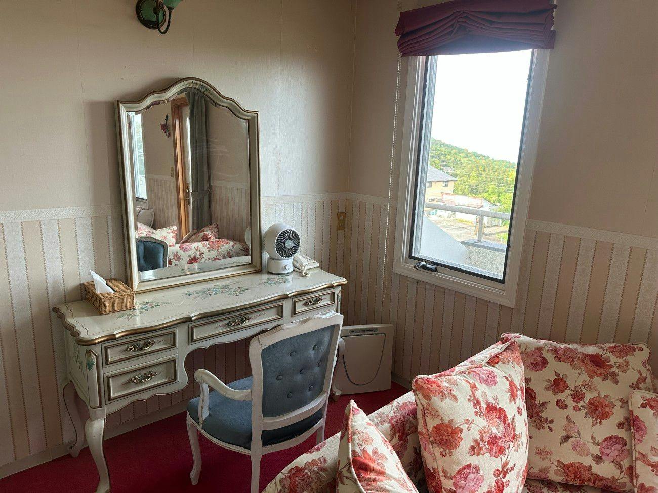 Pension Glass Castle