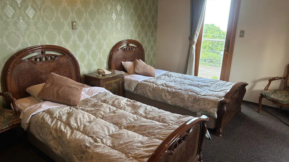 Pension Glass Castle