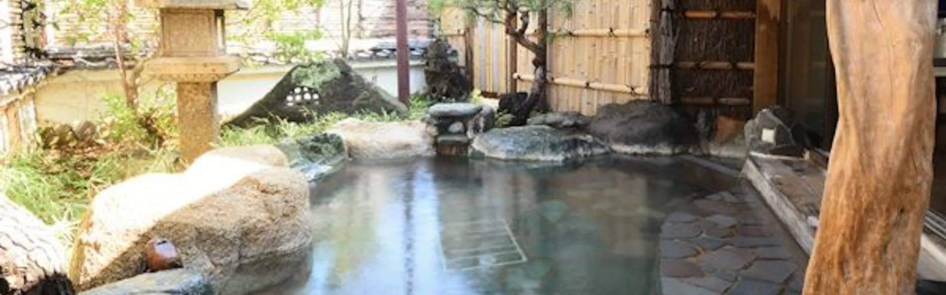 あたみ石亭