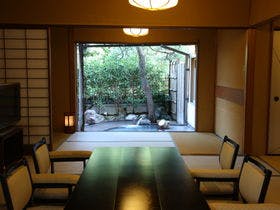 あたみ 石亭（せきてい）