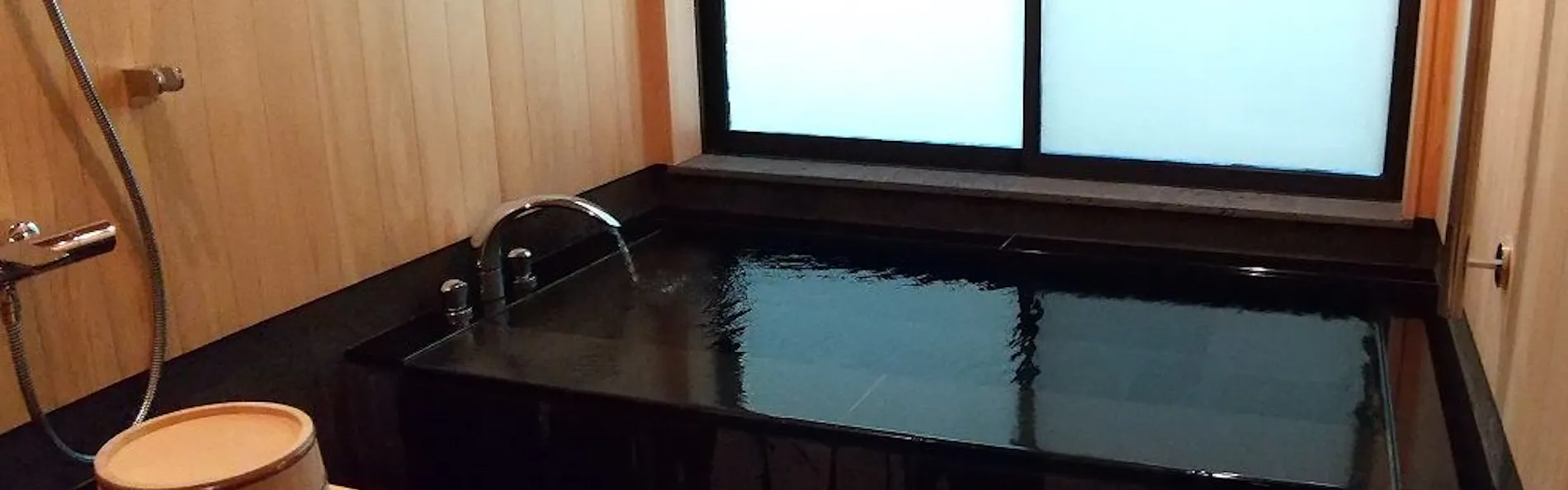 あたみ石亭