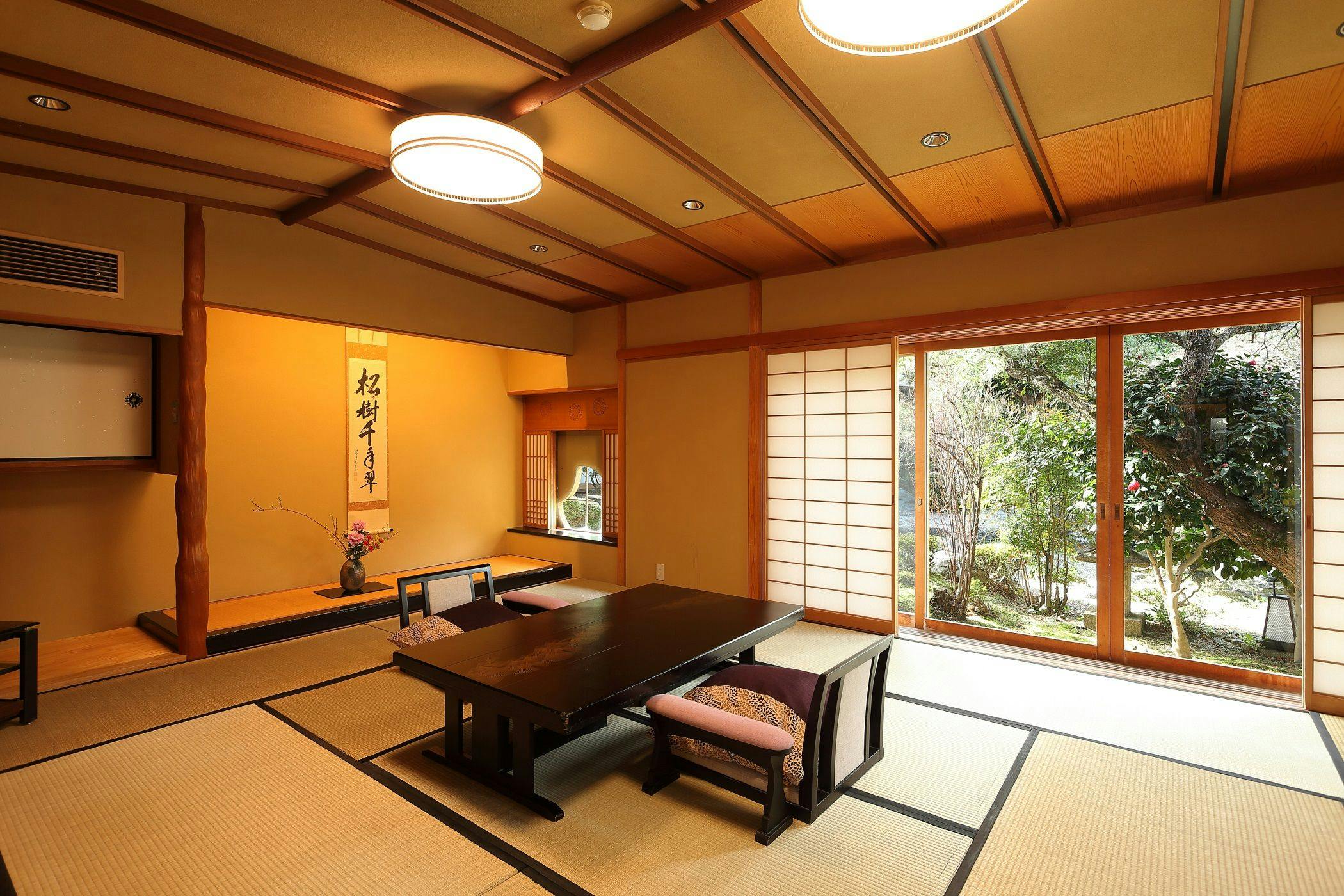 貴賓室「弓ケ浜」本間