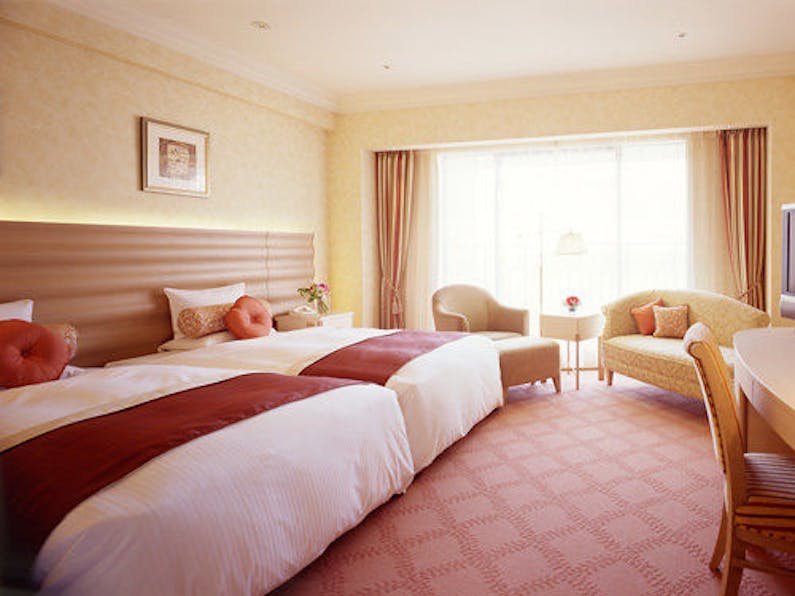 ホテルオークラ東京ベイ 誕生日 お連れ様へサプライズ バルーンベッドメイクで心に残るお祝いを デラックスルーム 禁煙 44平米 宿泊予約は 一休 Com ホテルオークラ東京ベイ 誕生日 お連れ様へサプライズ バルーンベッドメイクで心に残るお祝いを デラックスルーム 禁煙 44平米 宿泊予約は 一休 Com