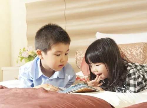 두 개의 침대를 붙인 할리우드 트윈.