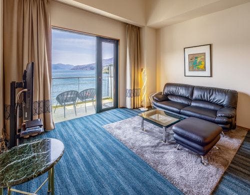 ジュニアスイート