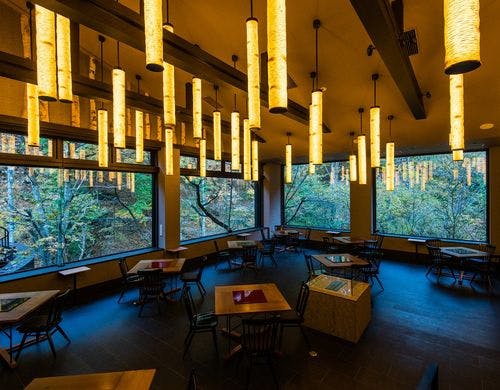 秋のダイニング