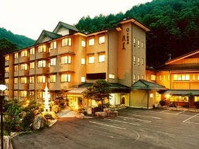 囲炉裏会席と樹氷の宿　不動温泉　華菱（はなびし）