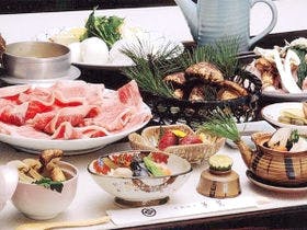 囲炉裏会席と樹氷の宿　不動温泉　華菱（はなびし）