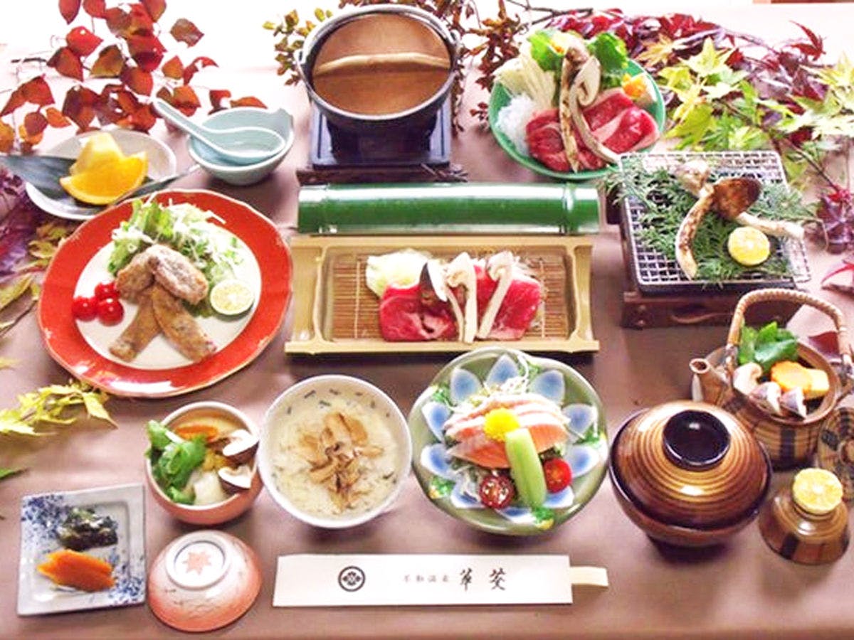 囲炉裏会席と樹氷の宿　不動温泉　華菱