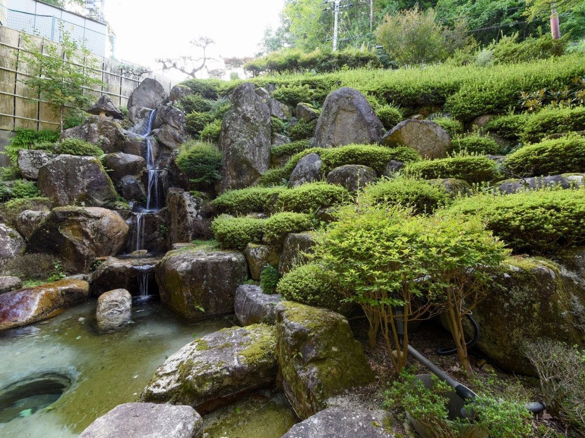 囲炉裏会席と樹氷の宿　不動温泉　華菱