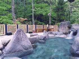 囲炉裏会席と樹氷の宿　不動温泉　華菱（はなびし）