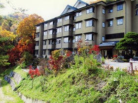 囲炉裏会席と樹氷の宿　不動温泉　華菱（はなびし）