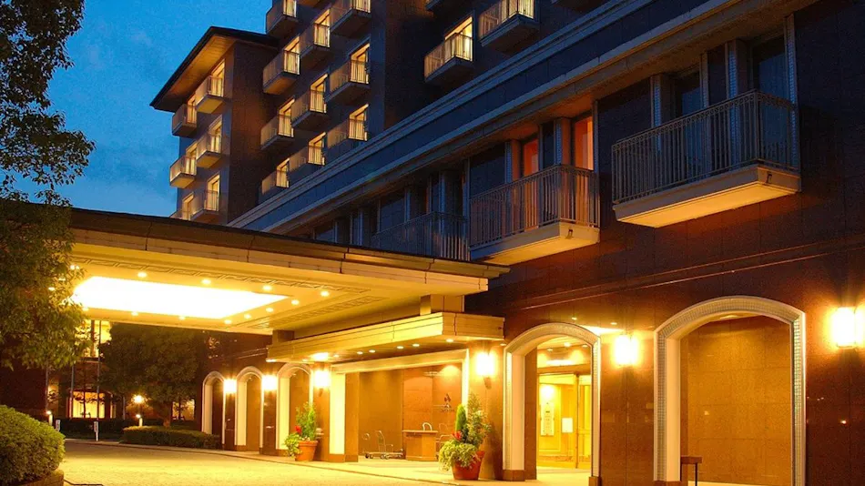 Okura Akademia Park Hotel