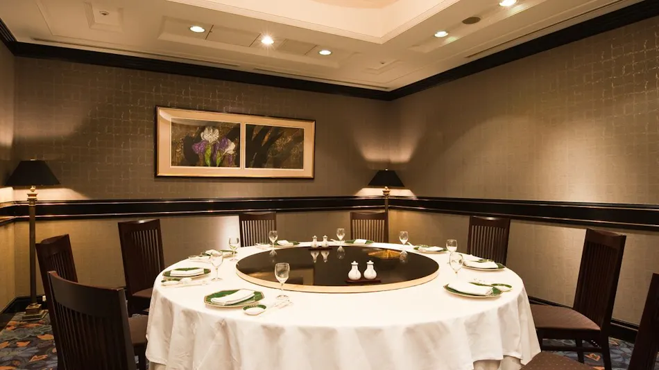 Okura Akademia Park Hotel