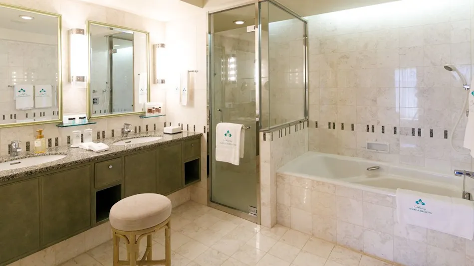 Okura Akademia Park Hotel