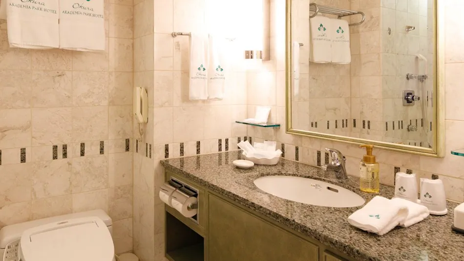 Okura Akademia Park Hotel