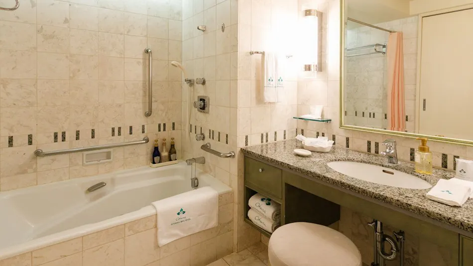 Okura Akademia Park Hotel