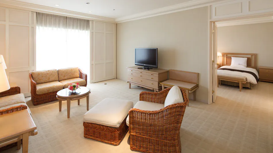 Okura Akademia Park Hotel
