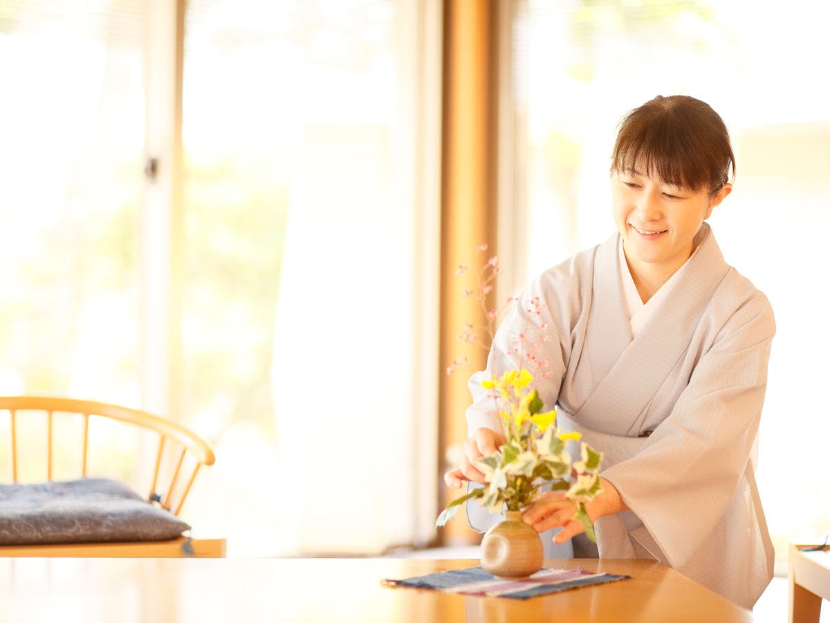 비일상의 흐름에 몸을 맡기고 편안히 쉬세요.