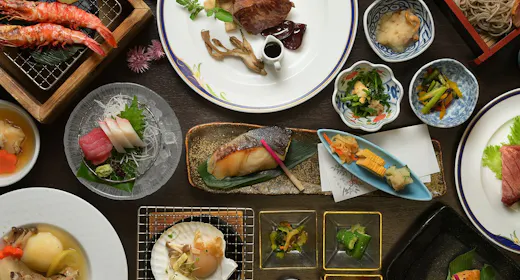 【ハーフビュッフェ】お肉とお魚<どちらも選べるメイン料理>【出来立てを楽しめるライブキッチン】