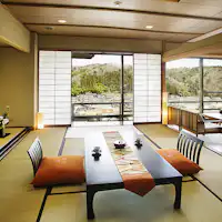 【히텐칸 화양실】나토리강의 계류를 만끽