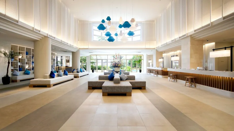 Hotel Breeze Bay Marina
